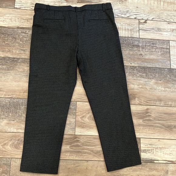 AMANDA AND CHELSEA Black White Grid Print Ankle Pants  16 - Picture 11 of 11